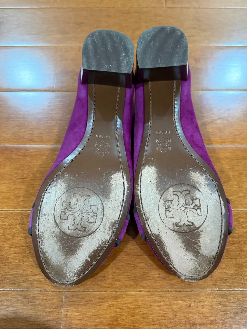Tory Burch Purple Suede w Gold Stud Details Slip On Pumps Heels Shoes Sz. 8.5